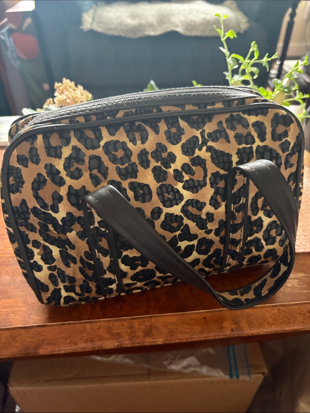 Leopard Print Travel Amenities Bag - Black & Tan